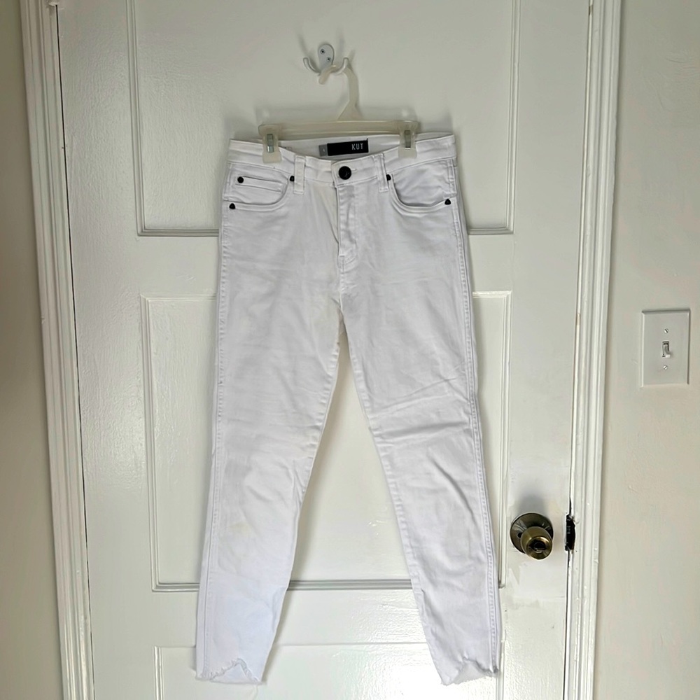 KUT white soft stretch skinny jeans, worn once.